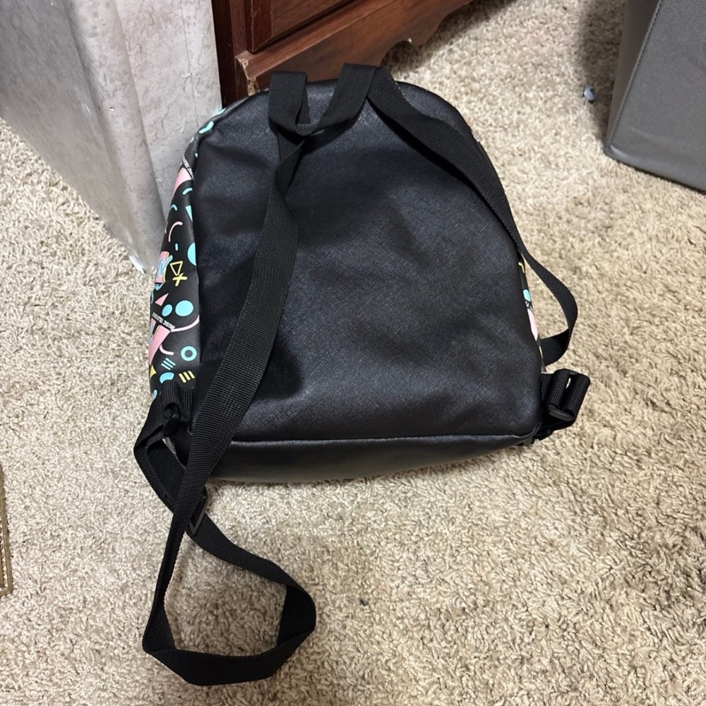 MTV Vibrant Patterned Backpack with Black and Blue - Picture 2 of 2